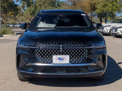 New 2026 Lincoln Nautilus Reserve image 8