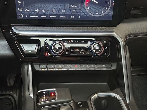 Used 2023 GMC Sierra 1500 Denali w/ Denali Reserve Package image 27