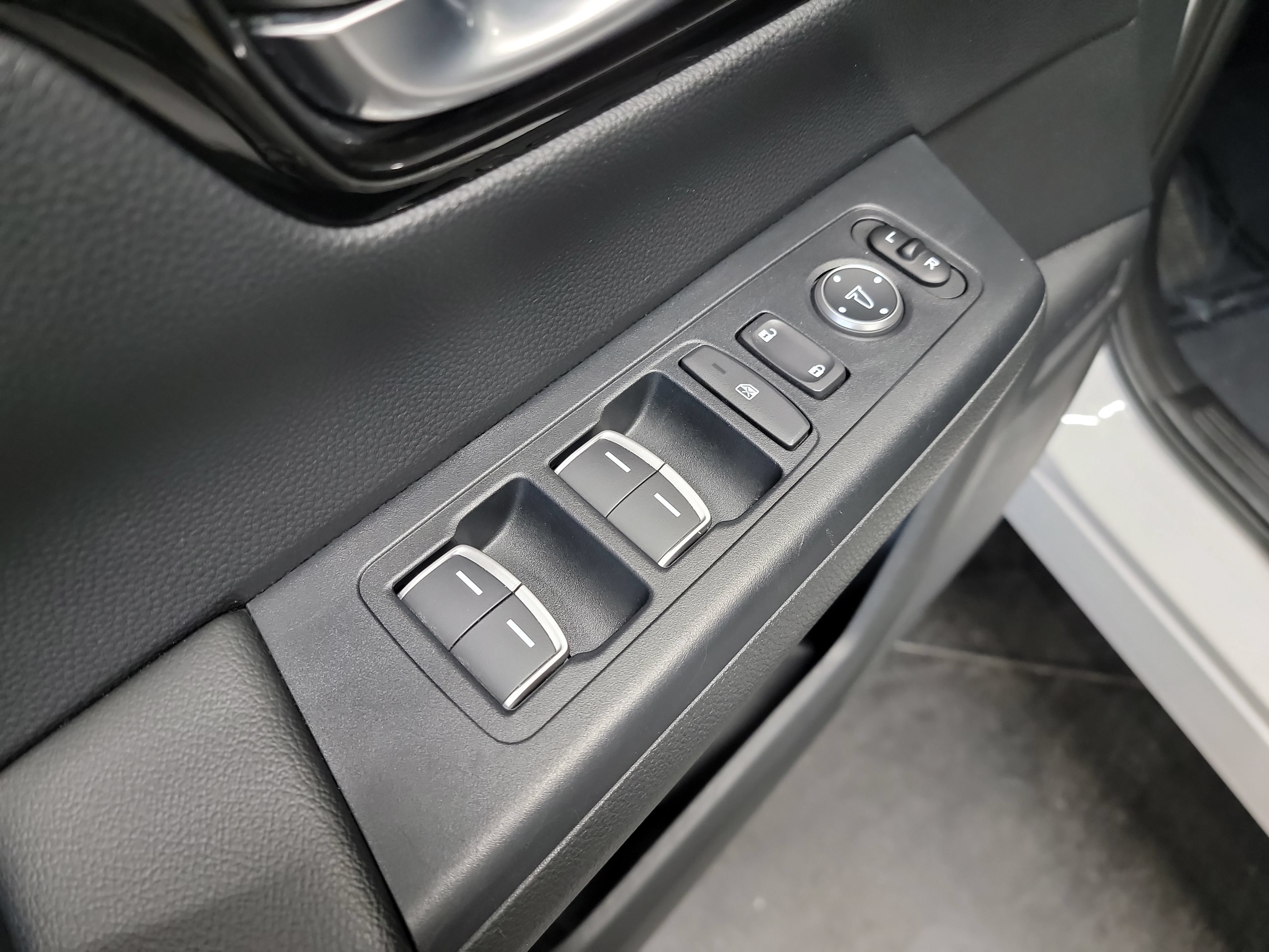 Certified 2024 Honda CR-V EX-L image 11