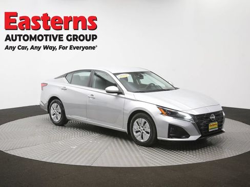 Used 2023 Nissan Altima 2.5 S FWD image 47