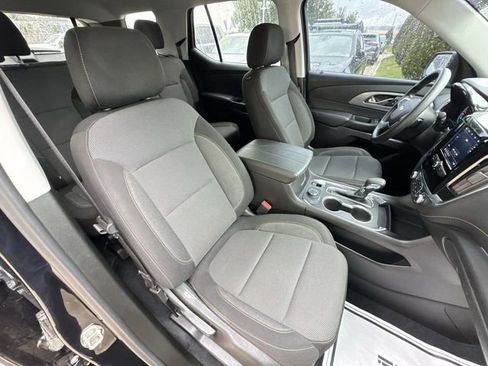 Used 2021 Chevrolet Traverse LS AWD/4WD image 26