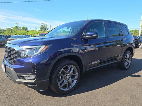 Used 2023 Honda Passport EX-L image 3