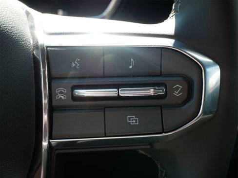 New 2026 GMC Canyon Elevation w/ Convenience Package image 15