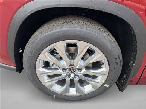 New 2026 Toyota Highlander Limited AWD/4WD image 15