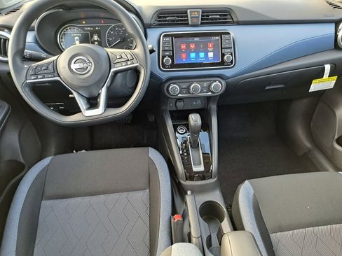 Used 2025 Nissan Versa SV w/ Trunk Package image 22