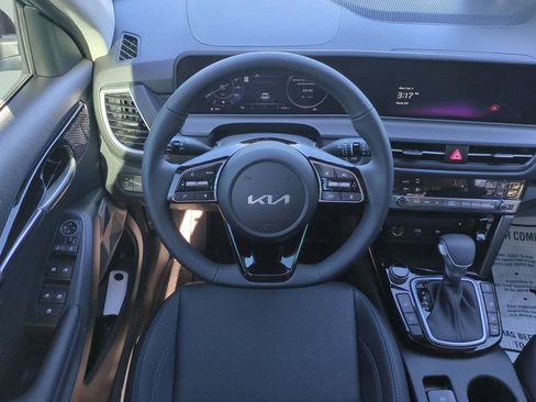 Certified 2026 Kia Seltos SX AWD/4WD image 16