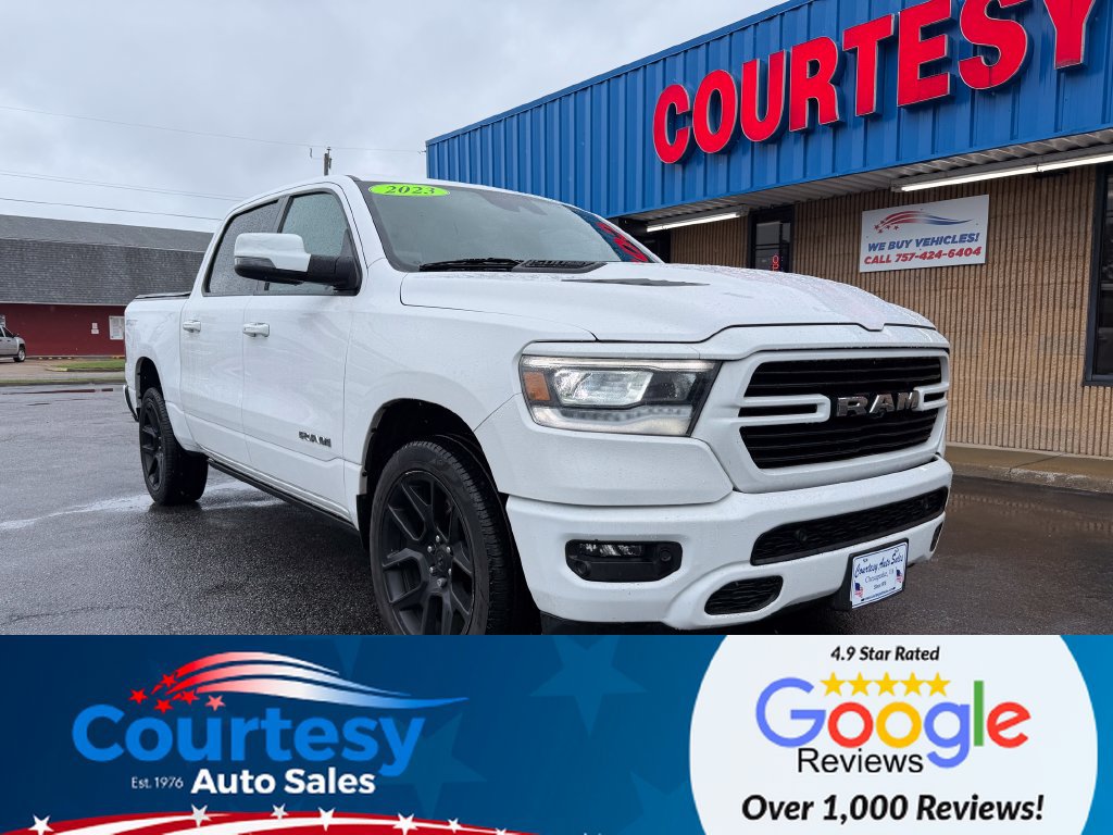 Used 2023 RAM 1500 Laramie AWD/4WD image 1
