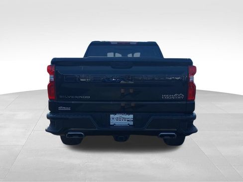 Used 2026 Chevrolet Silverado 1500 High Country w/ High Country Premium Package AWD/4WD image 7