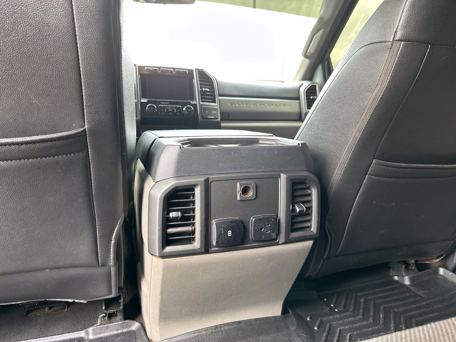 Used 2022 Ford F250 XLT w/ XLT Premium Package AWD/4WD image 15
