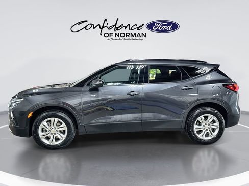 Used 2022 Chevrolet Blazer LT w/ Sound & Technology Package FWD image 5