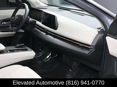 Used 2024 Nissan Ariya AWD image 6