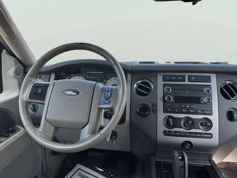 Used 2014 Ford Expedition XLT RWD image 27