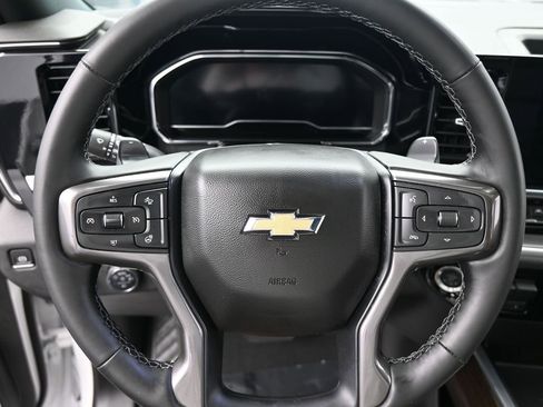 Used 2025 Chevrolet Silverado 1500 High Country w/ Technology Package image 16