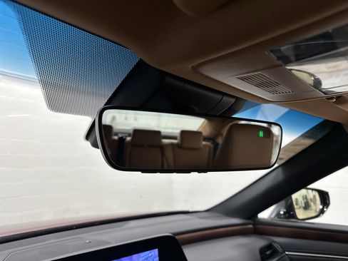 Used 2023 Lexus ES 350 w/ Premium Package image 27