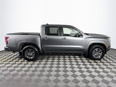 Used 2026 Nissan Frontier SV w/ SV Convenience Package RWD image 4