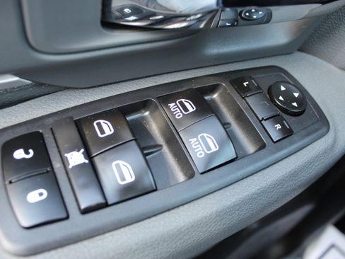 Used 2016 RAM 3500 Lone Star image 21