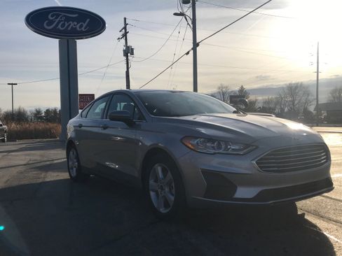 Used 2020 Ford Fusion w/ Ready For The Road Package image 2