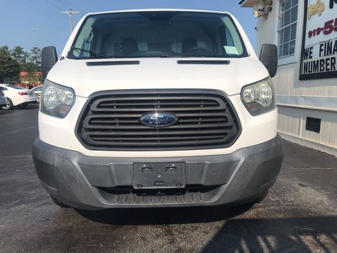 Used 2016 Ford Transit 250 130 Low Roof RWD image 3
