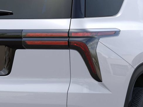 New 2027 Chevrolet Traverse LT w/ Driver Confidence Package AWD/4WD image 11
