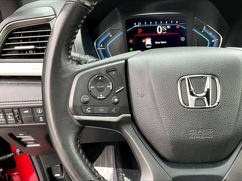 Used 2024 Honda Odyssey Sport image 17