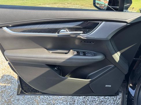Used 2020 Cadillac XT6 Premium Luxury AWD/4WD image 24