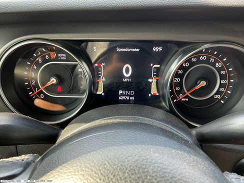 Used 2022 Jeep Gladiator Sport AWD/4WD image 12