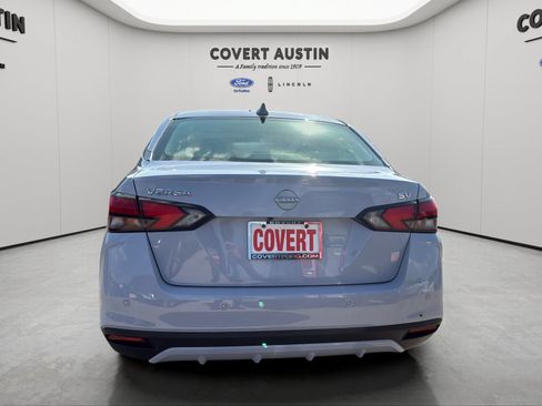 Used 2024 Nissan Versa SV w/ Trunk Package FWD image 4
