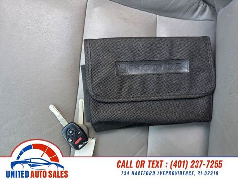 Used 2012 Honda Accord EX-L image 21