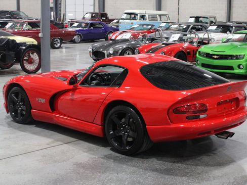 Used 1997 Dodge Viper GTS RWD image 29