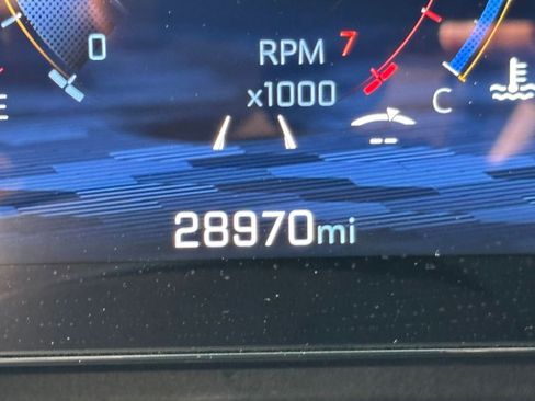 Used 2025 Chevrolet Equinox LT image 9