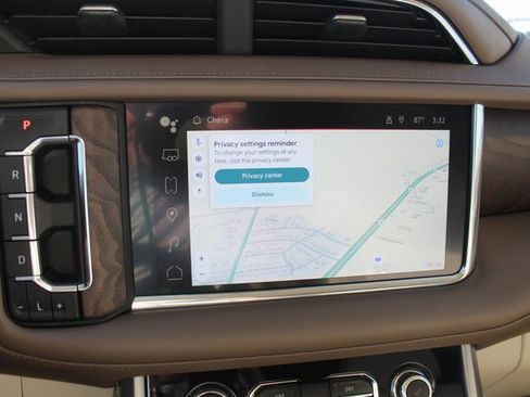 Used 2023 GMC Yukon Denali w/ Denali Reserve Package image 28