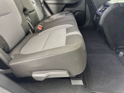Used 2025 Chevrolet Blazer LT AWD/4WD image 32