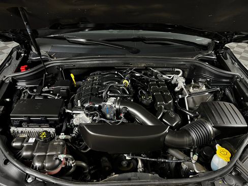 Used 2024 Dodge Durango GT image 9