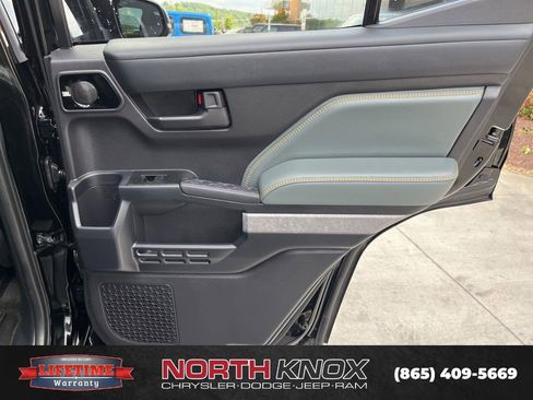 Used 2025 Toyota 4Runner Trailhunter AWD/4WD image 24