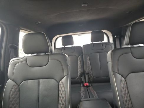Used 2024 Jeep Grand Cherokee L Summit AWD/4WD image 19