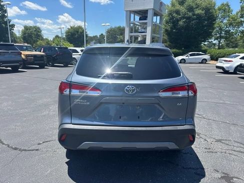 Used 2022 Toyota Corolla Cross LE FWD image 5