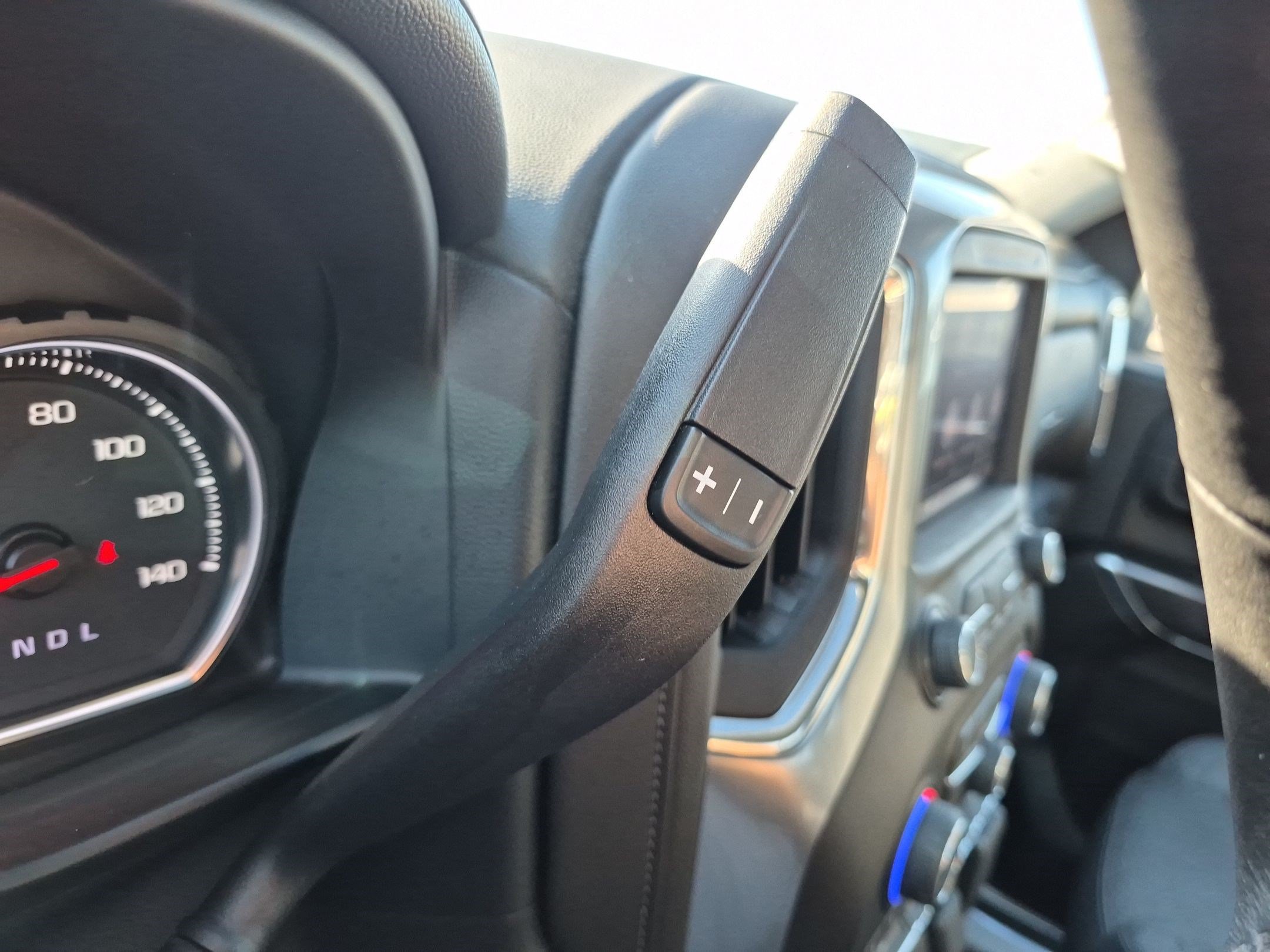 Used 2022 Chevrolet Silverado 3500 LTZ AWD/4WD image 26