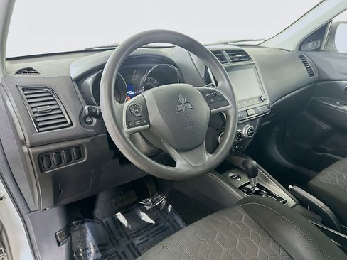 Used 2020 Mitsubishi Outlander Sport ES image 9