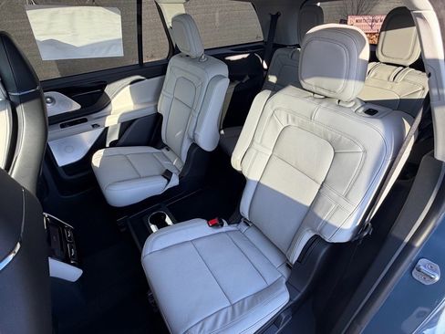 New 2026 Lincoln Aviator Reserve image 23