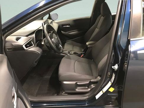 Used 2019 Toyota Corolla SE FWD image 16