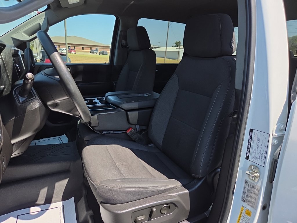 Used 2025 Chevrolet Silverado 2500 Custom w/ Custom Value Package AWD/4WD image 11