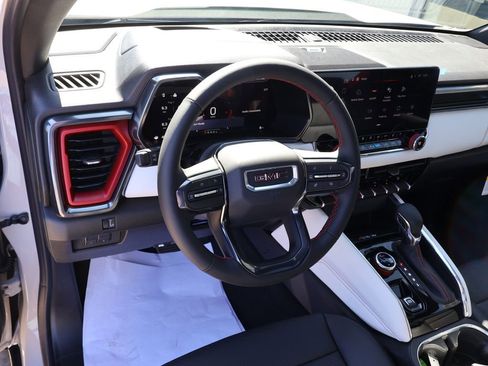New 2026 GMC Canyon AT4X w/ AT4X AEV Edition AWD/4WD image 24