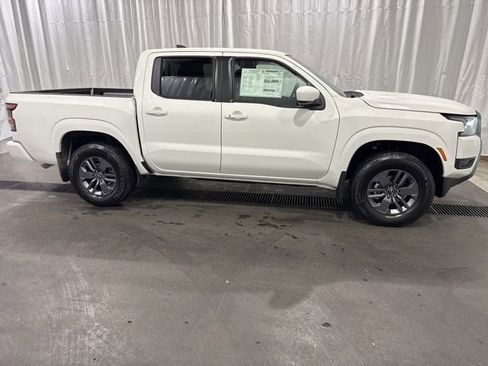 New 2026 Nissan Frontier SV w/ SV Convenience Package AWD/4WD image 2