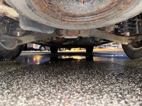 Used 2010 Ford Explorer Sport Trac XLT image 26