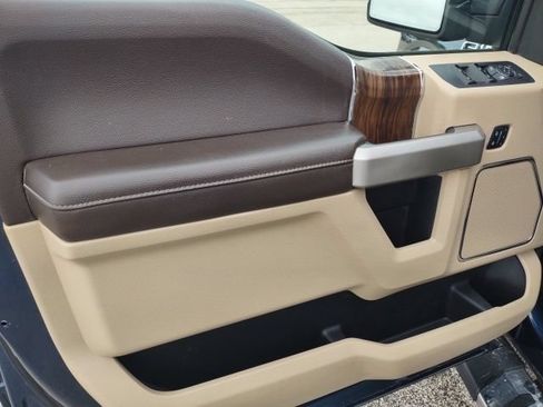 Used 2018 Ford F150 Lariat AWD/4WD image 11