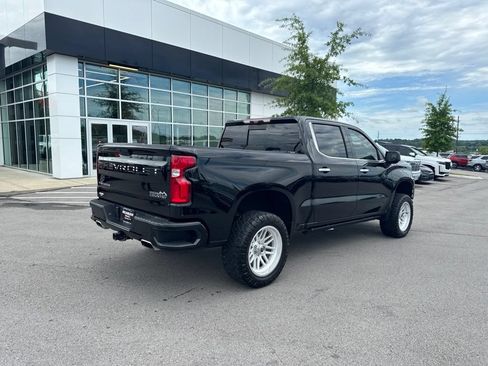Used 2020 Chevrolet Silverado 1500 High Country w/ Technology Package AWD/4WD image 7