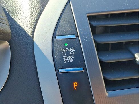 Used 2019 Lincoln MKZ Reserve image 26