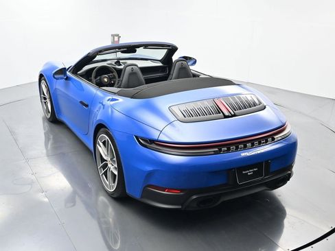 Used 2025 Porsche 911 Carrera image 41