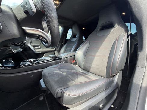 Used 2022 Mercedes-Benz CLA 250 image 7