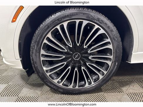 New 2025 Lincoln Aviator Black Label image 69